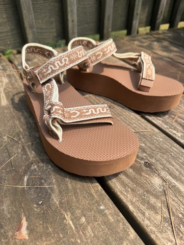 Teva womens flatform - teva,