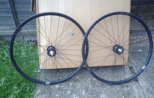 Level spoke tubular - , track
