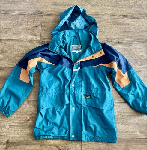 Vintage regatta great outdoors - vintage,
