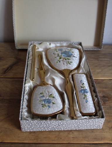 Vintage delina floral vanity - floral,