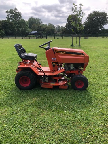 Garden tractor ride lawn - garden,