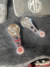 MGB GT Mudguards Window