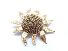 YVES SAINTLAURENT Yves Saint