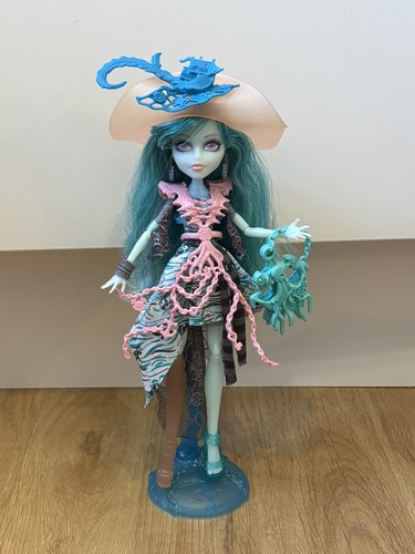 Monster high vandala doubloons - monster,