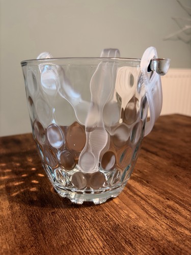 Glass and plastic - glass, ice
