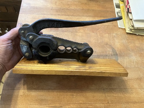 The yankee antique - yankee, iron