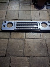 Land Rover Defender TDI Face