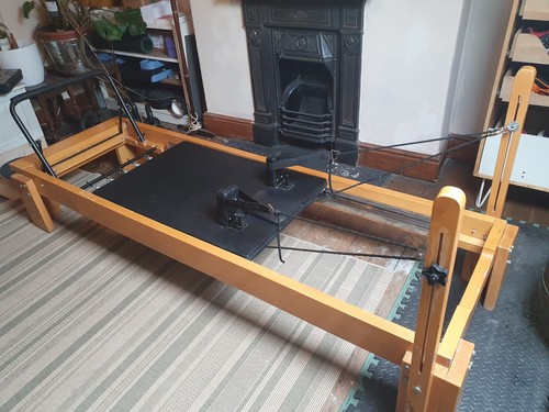 Wooden pilates reformer - wooden,