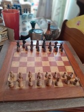 Antique St. George set, unrestored, undamaged pieces with a chessboard-517TPCNTR