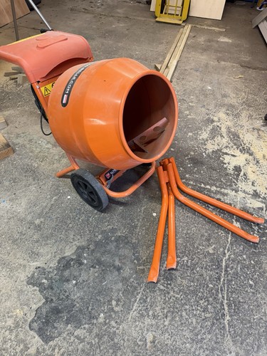 Cement mixer 240v with - mixer, stand