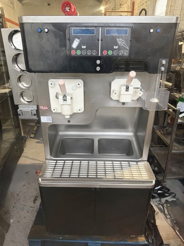 Carpigiani soft serve ice - soft,