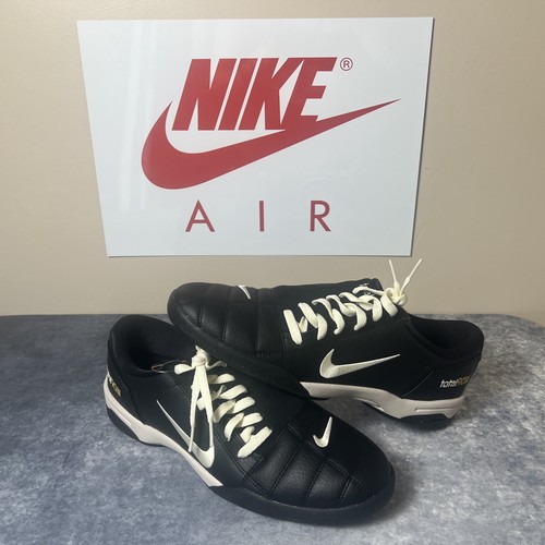 Nike total black - 90,
