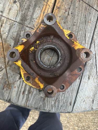 Flat belt pulley front housing - belt,