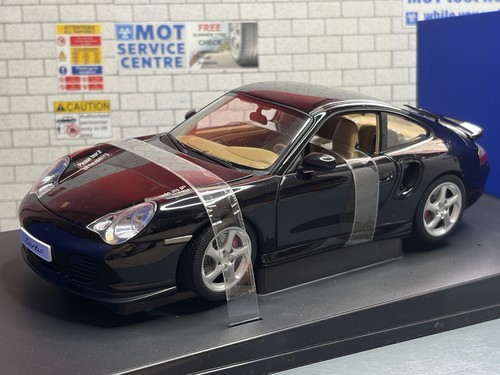 Boxed autoart 77833 - *boxed*,