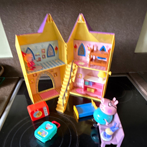 Peppa pig castle dollhouse - castle,
