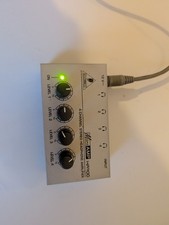 Behringer MicroAMP HA400