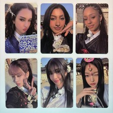 [KATSEYE] KATSEYE'S VIEWFINDER IN SEOUL Official Photocard (Hanbok Ver.)