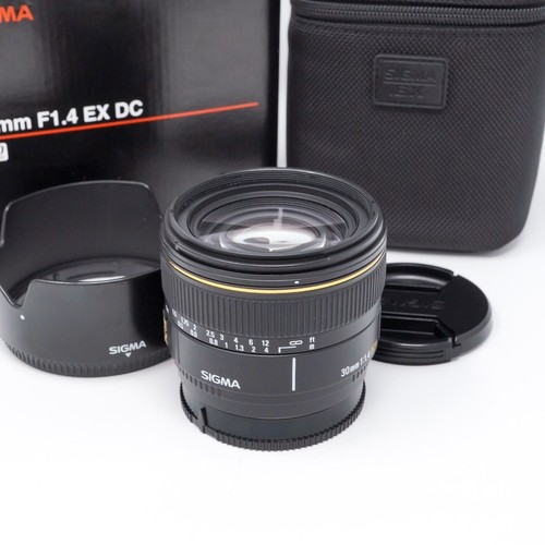 Sigma 30mm ex dc hsm - 30mm, f/1.4