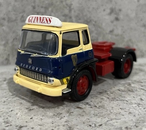 Corgi bedford tk - bedford, tractor