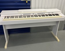 Gear4music DP-6 Digital Piano White Good Condition couple of marks on it 
