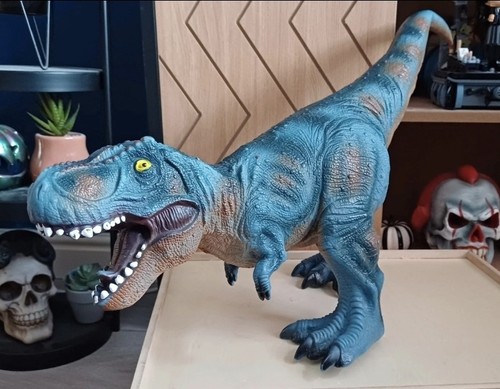 Large tyrannosaurus rex - rex, t-rex