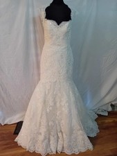 Wedding dress size 8 ivory