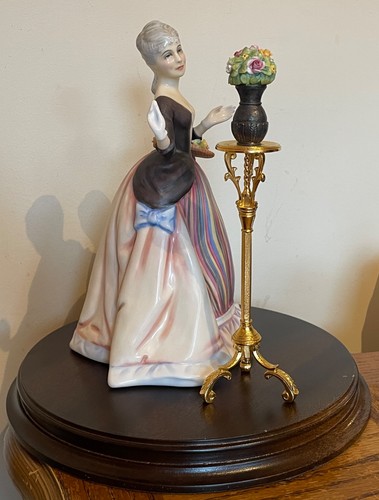 Royal doulton tableau hn - doulton,