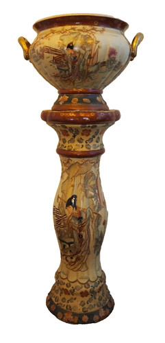 Stunning large satsuma geisha - stunning,