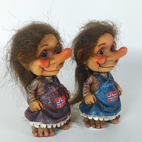Vintage pair standing lady - vintage,