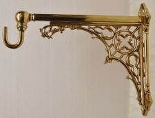 11" ORNATE BRASS WALL BRACKET TO HANG YOUR SANCTUARY LAMP - 321 (CHALICE CO.) 