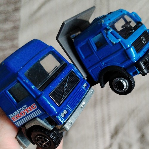 Toy lorry transporter - lorry, volvo