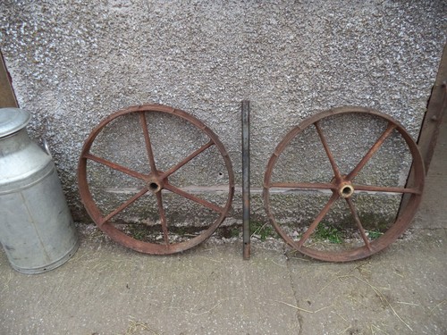 Shepherds hut cast - shepherds, wheels