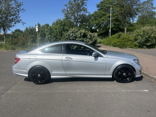 Silver mercedes class c220 - silver,