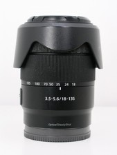 SONY 18-135mm f/3.5-5.6 OSS