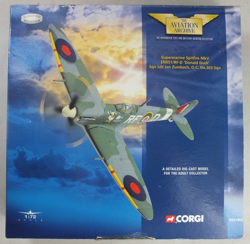 Corgi aa31903 spitfire - corgi, 1:72