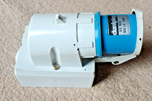 Caravan mains 240v 16a inlet - 240v,