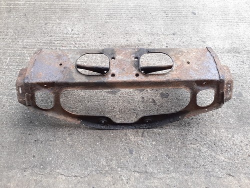 Jaguar etype axle cage - jaguar,