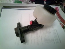 HILLMAN AVENGER / FORD ESCORT