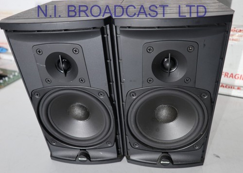 Pair boston cr6 speakers - of,