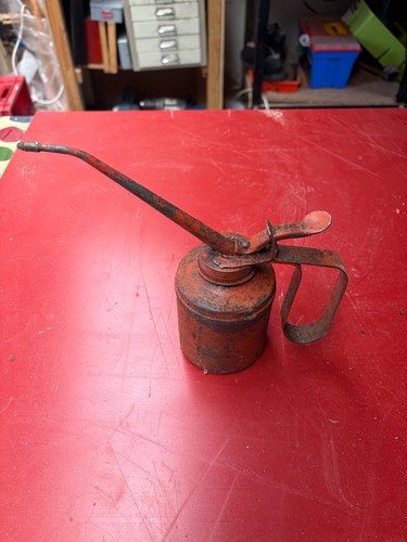 Vintage old oil - oil, cans