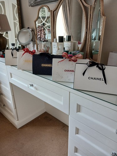 Chanel gift wrap - 5,