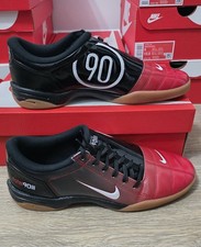 Nike T90 Total 90 trainers -