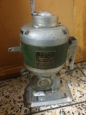 Vintage Fabric Cutter. Round