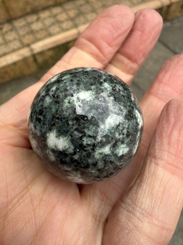 Preseli bluestone carved - preseli,