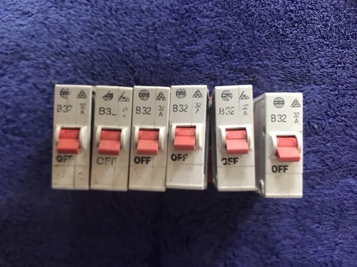 Job lot 32a - job,