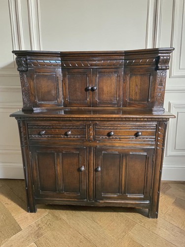 Antique style oak - an,