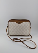 Gucci GG Supreme Shoulder Bag