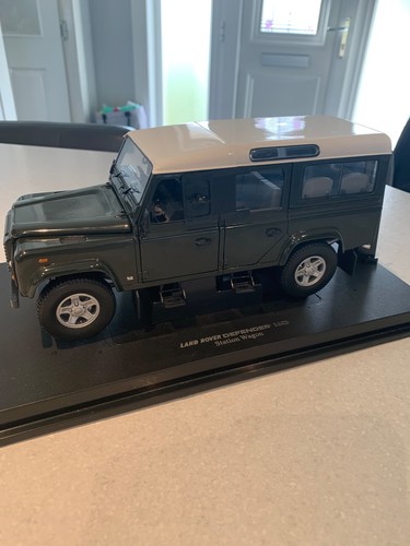 Universal hobbies scale - universal, 1/18