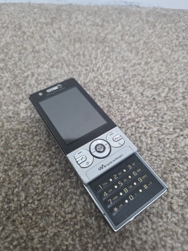 Sony ericsson w705 slide - sony,
