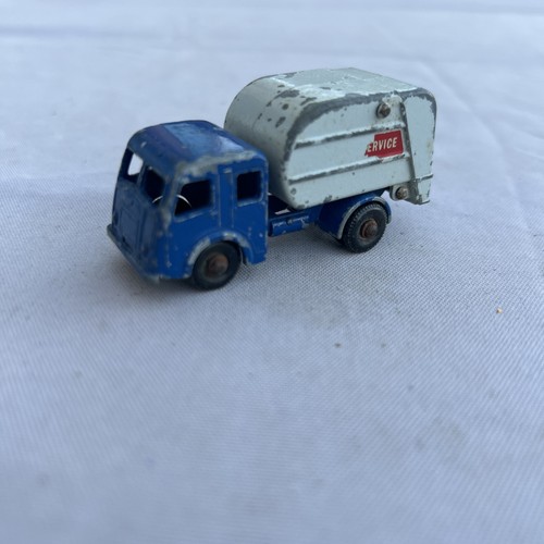 Lesney matchbox series - series, dennis